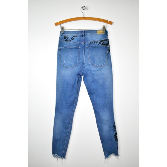 Express Ankle Legging Super High Rise Raw Hem Jeans 4 Stretch Denim Embroidered - Picture 10 of 15